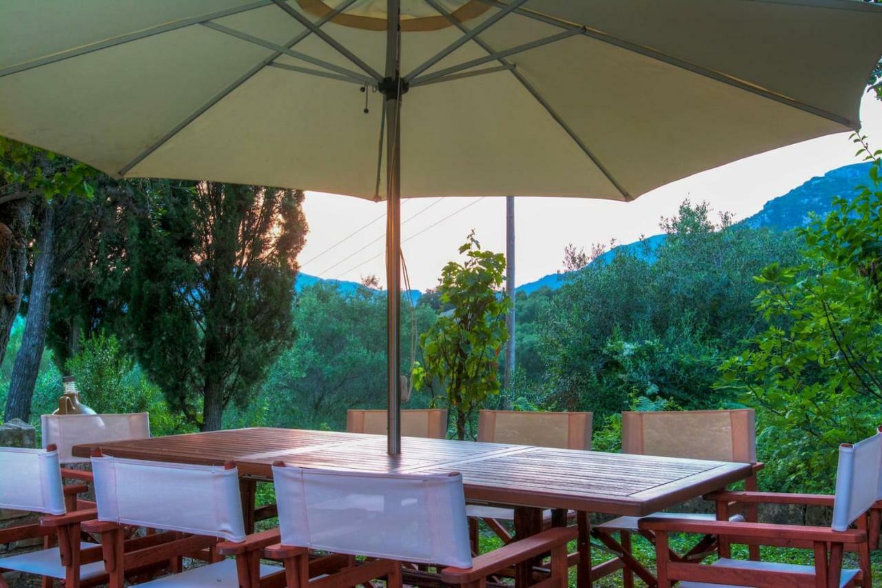 Villa Brigadoon Corfu アギオス・イオアニス・ペリステリオン エクステリア 写真